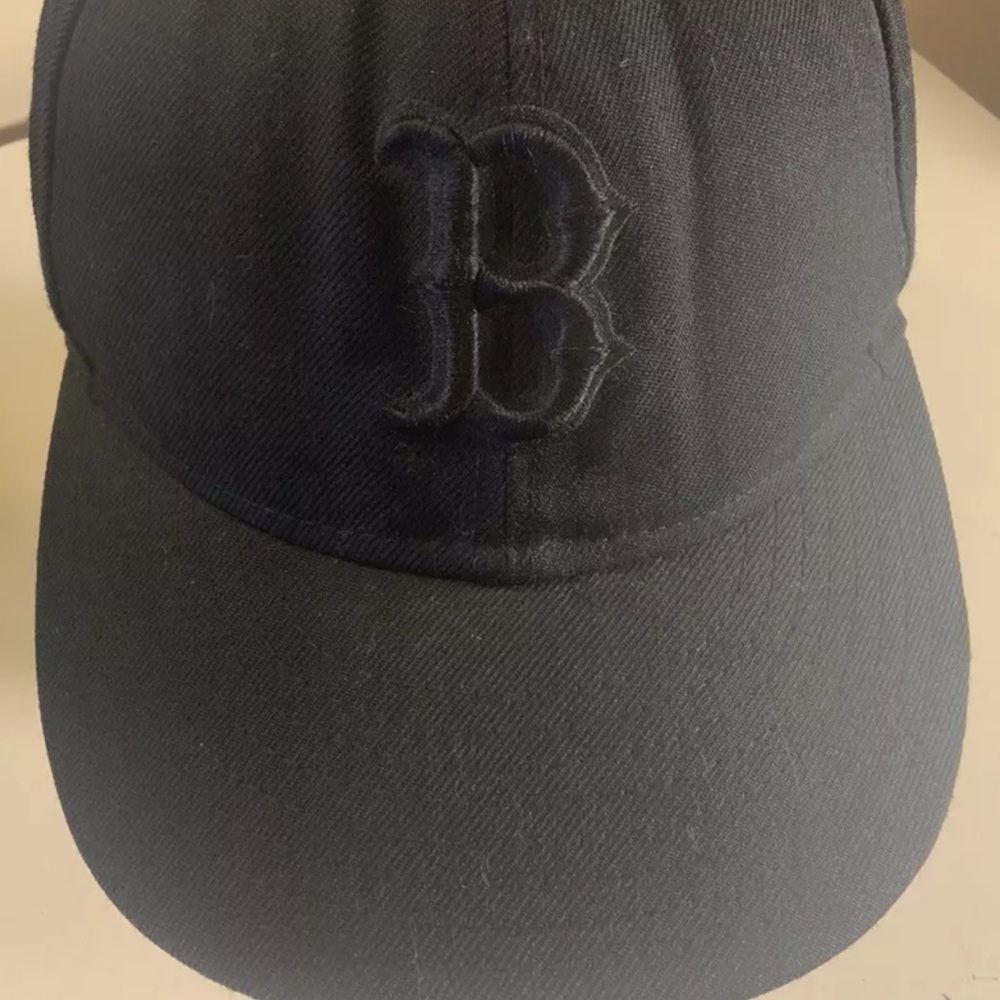 Boston Red Sox Hat Cap Men’s 7.5 Black Fitted 100% Wool MLB Baseball New Era